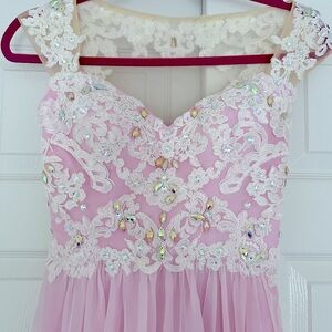 Women’s 00 light pink pageant dress